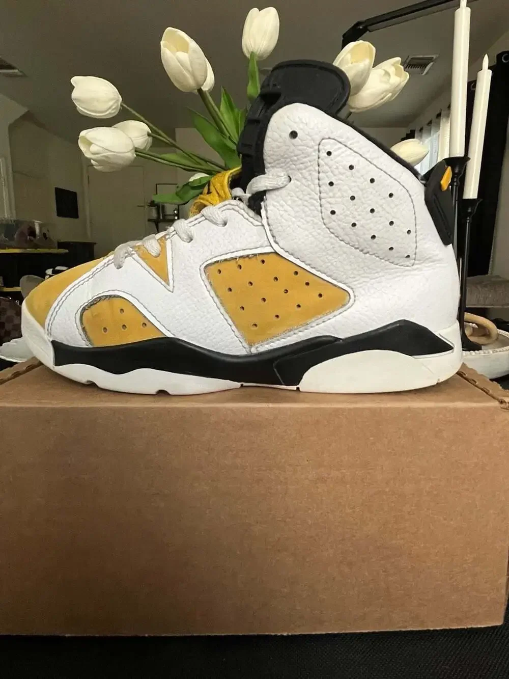 Air Jordan 6 Retro Yellow Ochre Basketball Sneakers size 2y